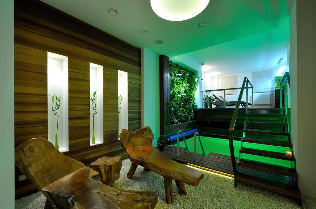 Hotel Bily Jednorozec Třeboň Kültér fotó